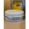 Image 2 : Roasting and Cookware Set Featuring Floral and Enamel Designs