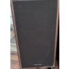 Image 3 : Wooden Speakers and Wall Clocks