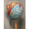 Image 2 : Tall World Globe - 31T 