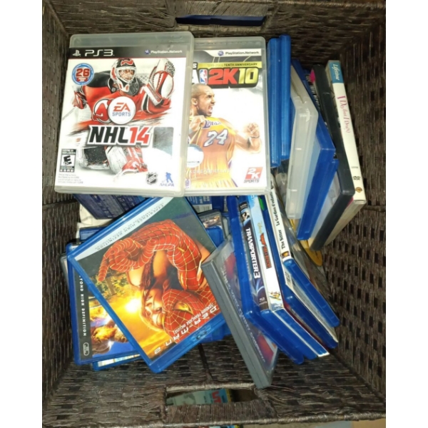Tote Full Of  DVD/Blu-Ray Movies  +++ A Few Playstation Games