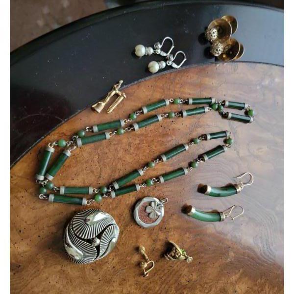 Antique Fashion Jewellery Collection - Green Stone 3 Piece Set w/ Broach & More