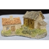Image 2 : Hand Carved 'Hay Barn' By David Winter