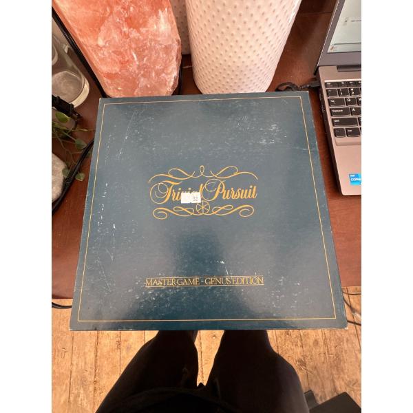 trivial pursuit master game genius edition