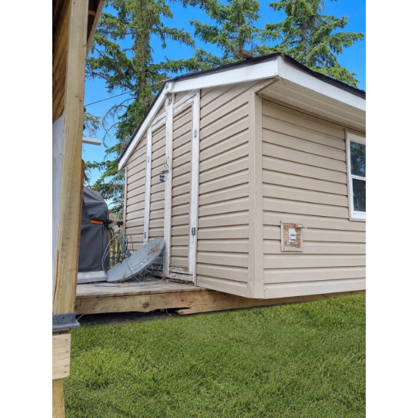 Shed Well Built 2X4 Construction 10'x10'x8' Hight On Skids double Front Door gray Siding & asphalt 