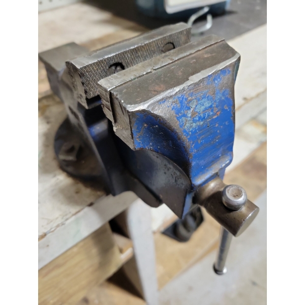 Shop Vice (Removal Required)