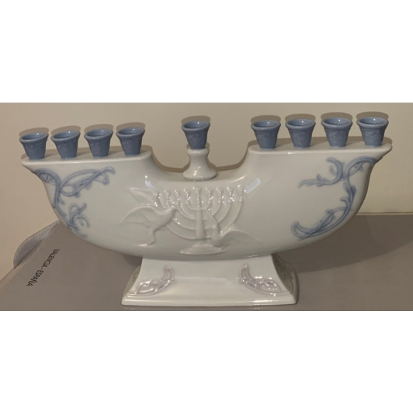 Lladro Porcelain 1999 CF88V Jewish Holiday Candelabra