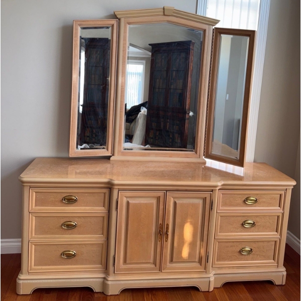 Bernhardt Birds Eye Maple Vanity Beveled Mirrors 757L x 83T x 23D