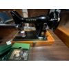 Image 4 : Antique Singer 15J electric sewing machine in amazing condition with all accessories and wooden cari