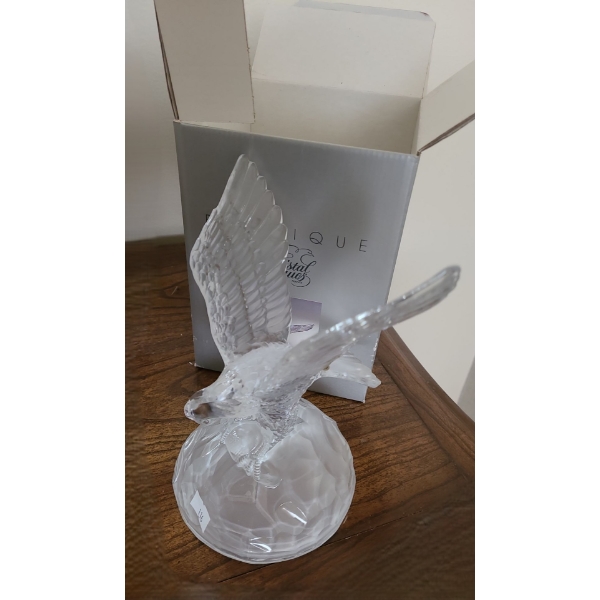 Cristal D'Arques Eagle 5" Diameter Base, 8 T