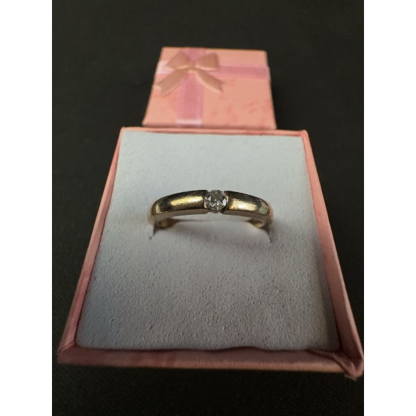 10k Gold Ring with Single Stone