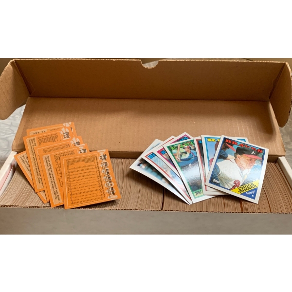 Assorted Baseball Cards - Topps - Collectable  