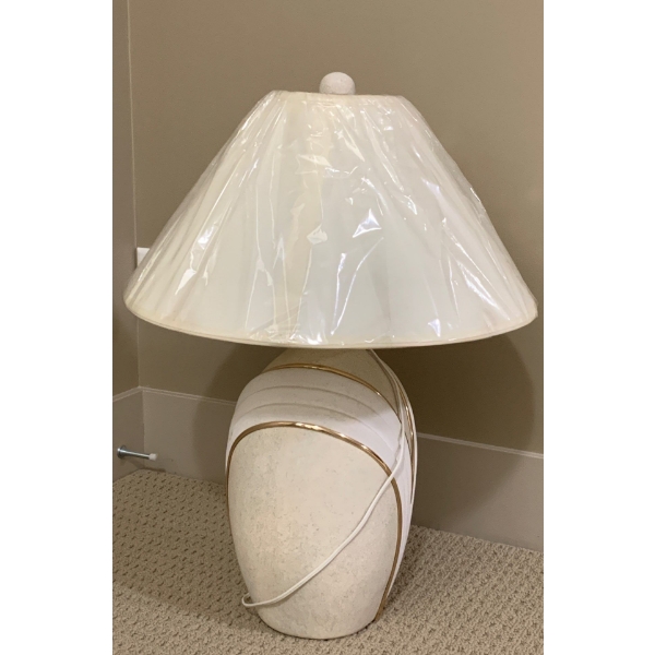 Decorative Lamp w/ Gold Embellishment 28T (2) 