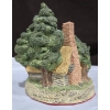 Image 4 : Hand Carved 'Humble Home' By David Winter
