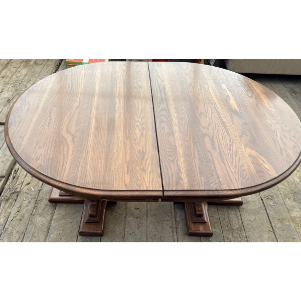VIC DESIGNS - Double Pedestal Oblong Oak Dinner Table 55x44x29 