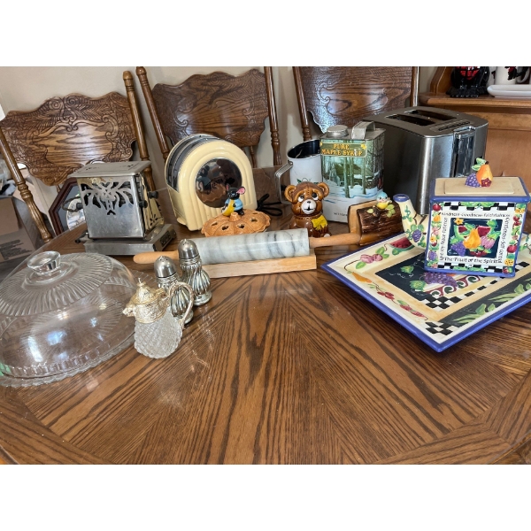 Toaster collection, serving dishes, honey, bear ceramic jar, vintage, maple syrup container, and mar
