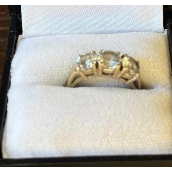 Vintage Ladies 10K Gold Ring 6 Grams Past Present & Future