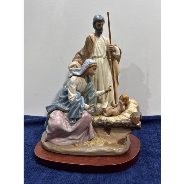 LLADRO "Jesus" 9Wx12T (with original box)