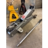 Image 4 : Jack Collection - 1 Hydraulic & 2 Manual Jack Stands 