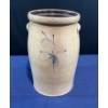 Image 1 : 4 Gallon Bee Sting Stoneware Butter Churn Croc 15.5H 9.5Diameter