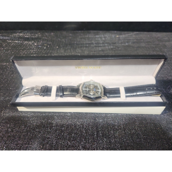 Patek Phillippe Men's Watch - Unverified
