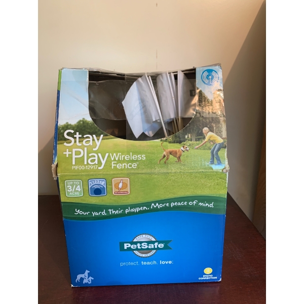 PetSafe Stay + Play Wireless Fence System for Dogs