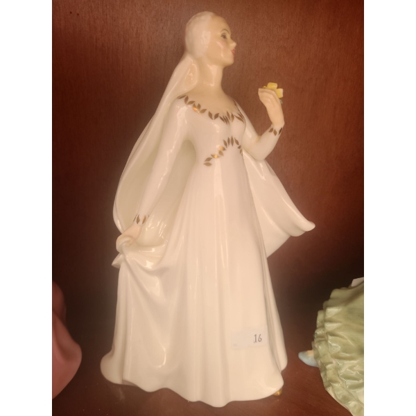 Royal Doulton Porcelain Figurine "Bride"  HN 2873
