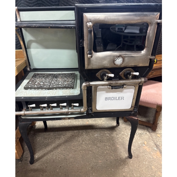Claire Bros & Co. Preston Ontario Oven with Broiler, 46 x 23 x 54 Inches
