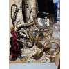 Image 7 : Costume Jewelry (10): Necklaces, Fashion Watch, Earrings, Other Pieces 
