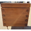 Image 1 : Mid century 4 Drawer Dresser In Like New Condition 