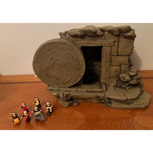 'He is Risen' by Virgil Oertle Sculpture 8T w/ Miniature Nun Collection