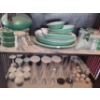 Image 6 : Display Cabinet 38.5 W, 16 D, 70 T and 2 Shelves of Glasses and Kitchenware Included 
