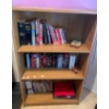 Image 1 : 3 Tiered Bookcase 29x16x47 & Contents