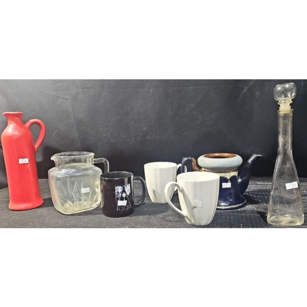 Mugs & Jugs