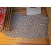 Image 5 : Bedroom and Bathroom Decor Including Floor Lamp, Small Table, and Accessories
