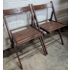 Image 2 : Wooden Folding Chairs, Ceramic Jug Vase, Decorative Watering Cans, and Drawer Organizer