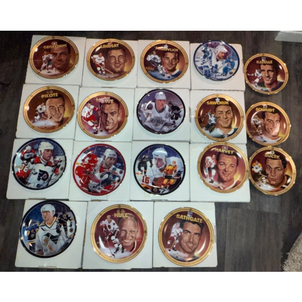 Vintage Collectible NHL Hockey Players Wall Hanging Plates in Boxes