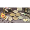 Image 12 : Knives, Belt Buckles, Keychains, and Memorabilia