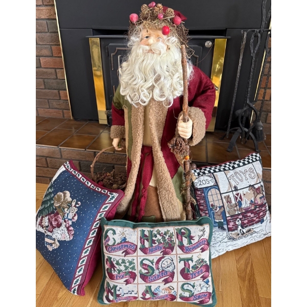 Christmas Santa & Pillows