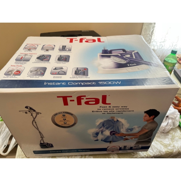 T-Fal instant compact 1500 W clothes steamer.