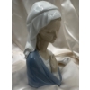 Image 2 : LLADRO Porcelain 'Meldonna' 9T