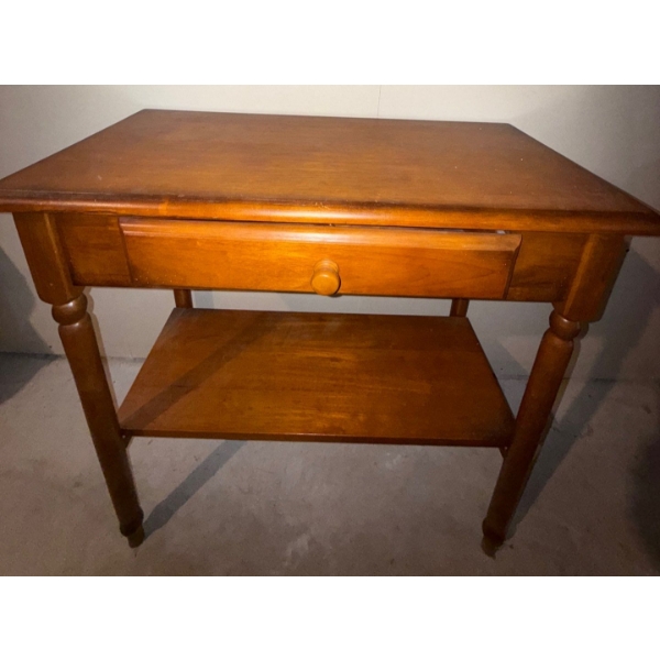 Oak 2 Tiered End Table 29x15x25