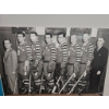 Image 3 : Vintage Hockey Memorabilia and Team Photos