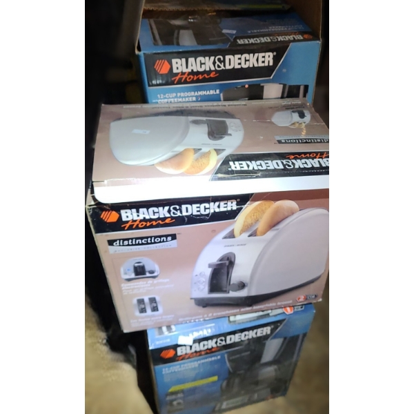 Black and Decker Coffee Makers and Toaster, Russell Hobbs Kettle, Proctor Silex Coffee Maker 