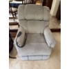 Image 1 : LazBoy Massage Chair Heated Recliner 31W x 38D x 43H