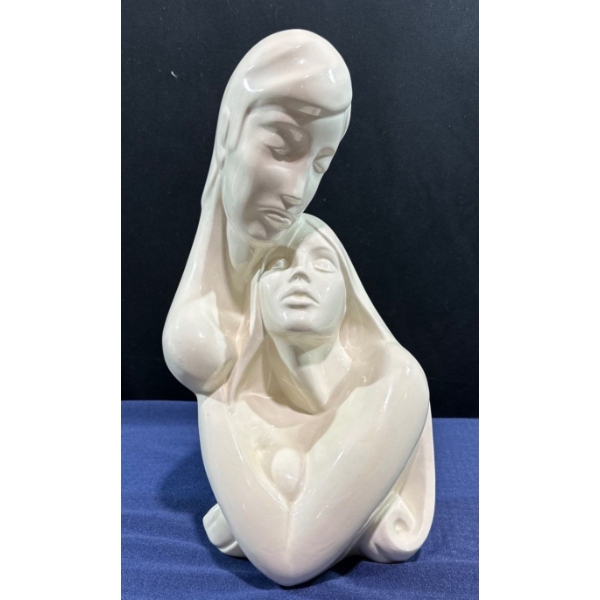 Vintage Art Deco Ceramic Sculpture of Couple Embracing 17.5H
