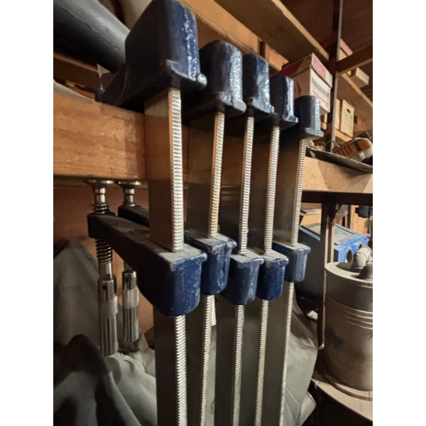  5 woodworking clamps all in great condition looking for those new projects