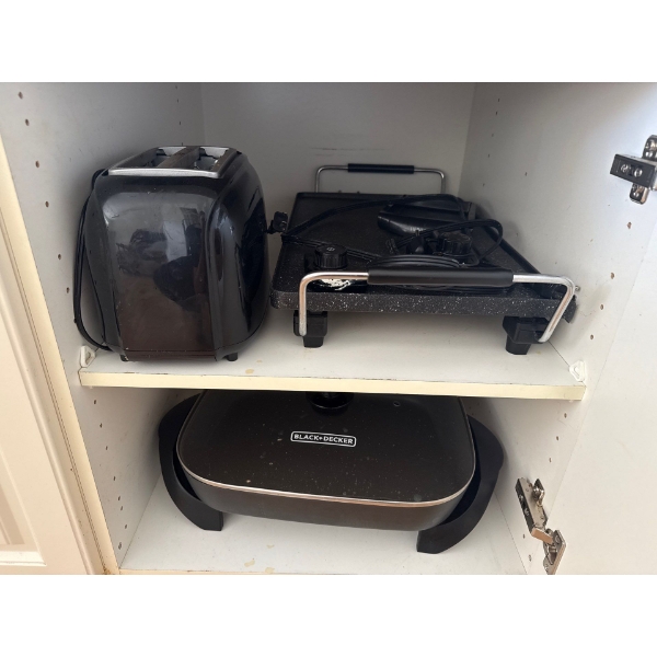 Kitchen Collection Incl. Toaster, Grill, Utensils 
