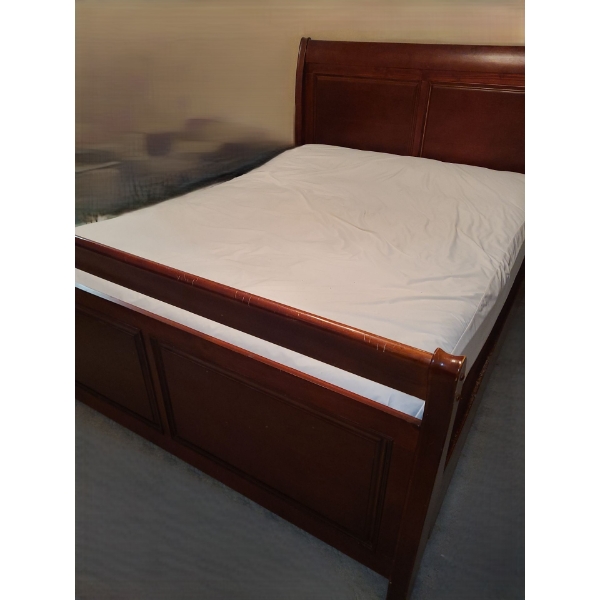 Queen Sized Bed and Mattress 65 W, 89 D, 49 T