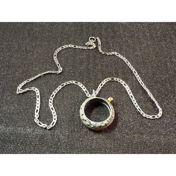 Aquitaine Sundial & Chain