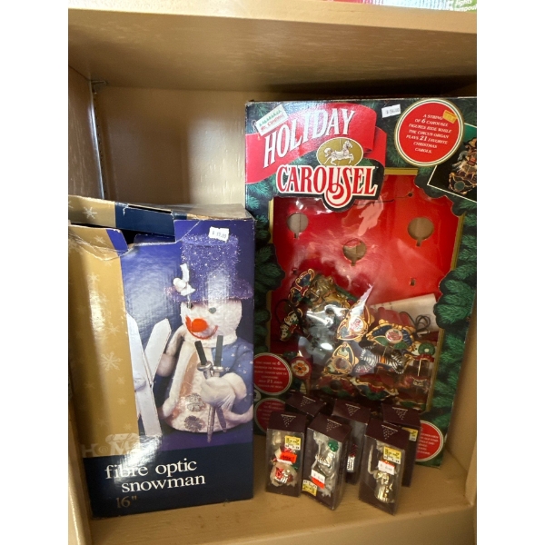 Holiday Carousel w/ Fiber Optic Snowman (16T) & Ornaments 